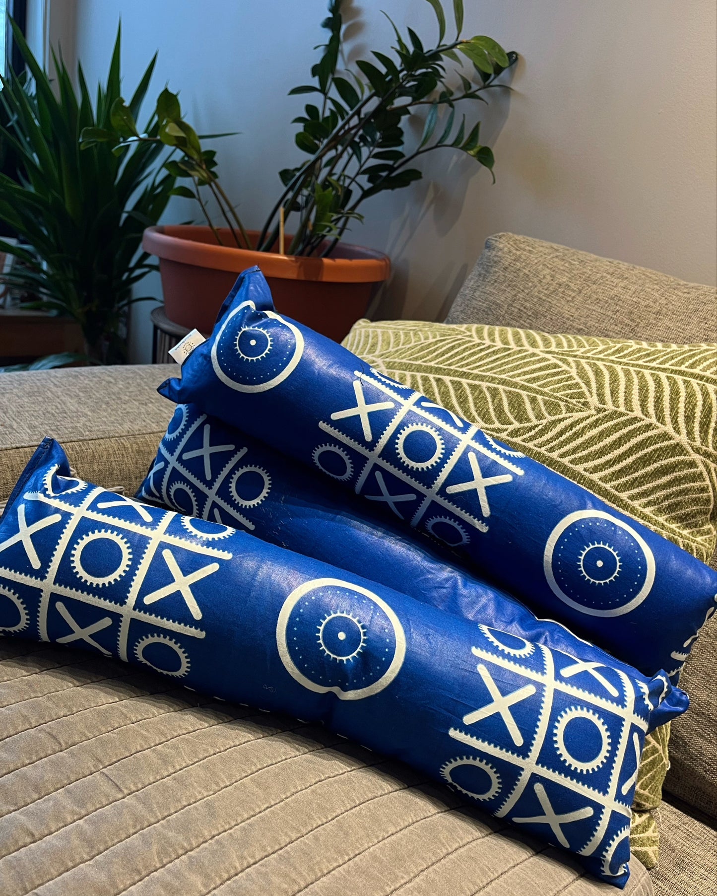 XO prayer pillow